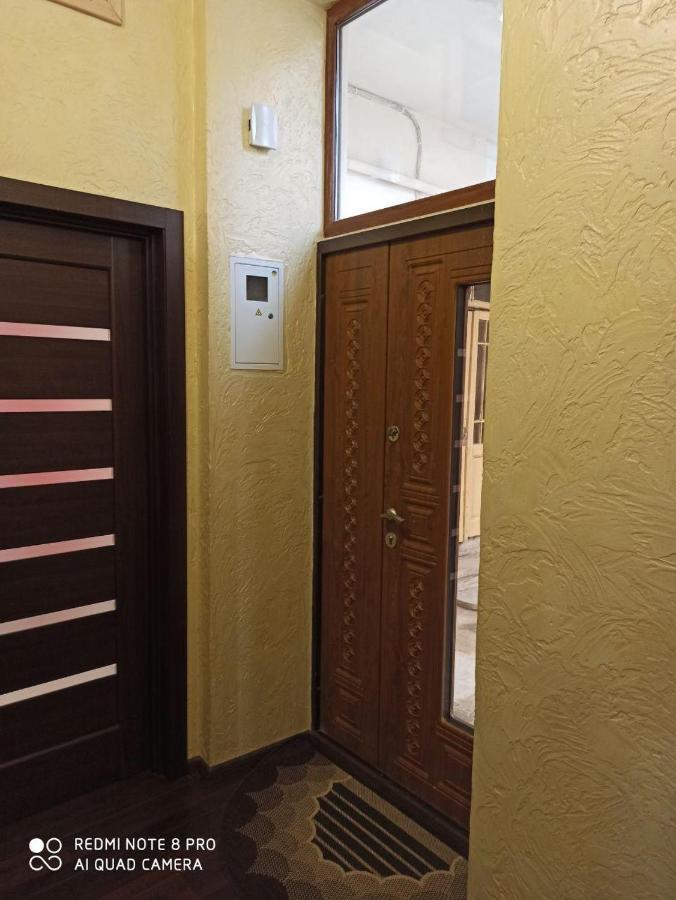Квартира В Самом Центре Wi-Fi Chernivtsi Exterior photo